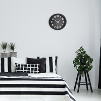 TFA WandKlok XL Analoog Met Metalen Frame-2