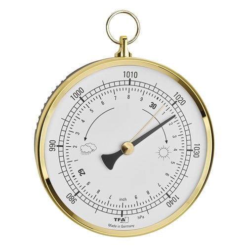 Analoge barometer met messing ring